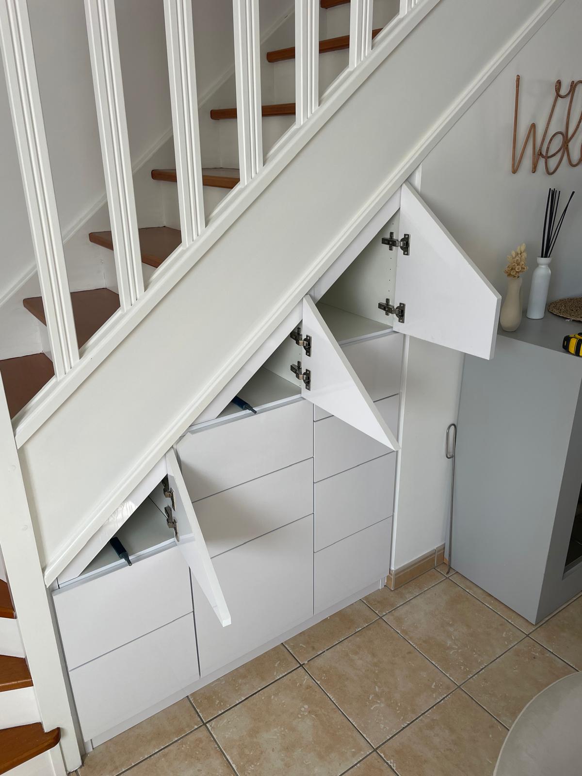 Meuble sous escalier à Osny (95)