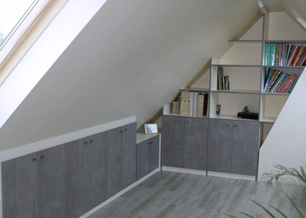 Mobilier professionnel sur mesure à La Varenne-Saint-Hilaire (94210) 72 rangement sous escalier La Varenne-Saint-Hilaire — artisan menuisier ID Rangements